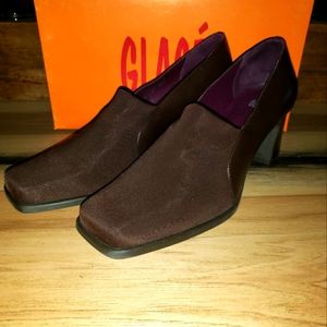 Glacee DK Brown SZ 8.5 EUC